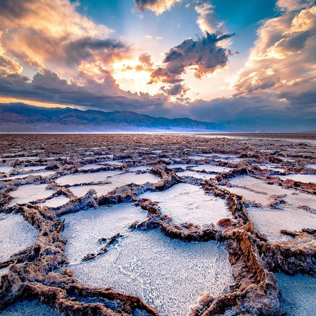 A Crackling Basin